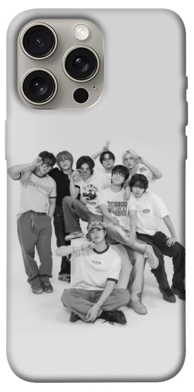 Чехол на Apple iPhone 15 Pro Max (6.7") Stray Kids All Around фото 1 из 1