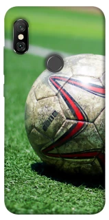 Чехол на Xiaomi Redmi Note 6 Pro Мяч на газоне фото 1 из 1