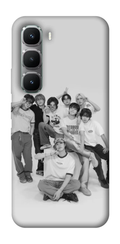 Чехол на Infinix Hot 60 Pro Stray Kids All Around фото 1 из 1