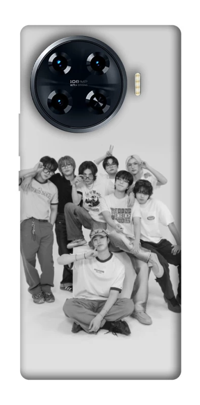 Чохол на TECNO Spark 20 Pro+ Stray Kids All Around фото 1 з 1