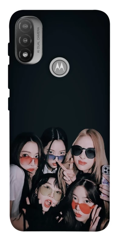 Чохол на Motorola Moto E20 LE SSERAFIM v3 фото 1 з 1