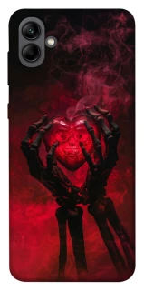 Чехол на Samsung Galaxy A04 Heart in the hands of a skeleton фото 1 из 1