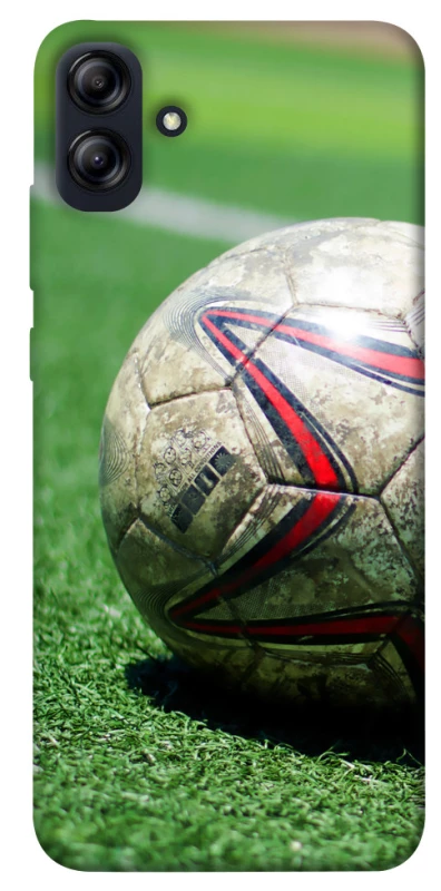 Чехол на Samsung Galaxy A04e Мяч на газоне фото 1 из 1