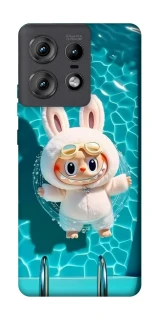 Чехол на Motorola Edge 50 Pro Labubu in the pool ver.2 фото 1 из 1