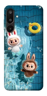Чохол на Samsung Galaxy M16 5G Labubu in the pool фото 1 з 1