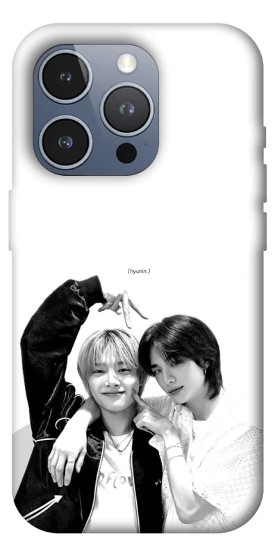 Чехол на Apple iPhone 16 Pro Max HyunJin & Jeongin фото 1 из 1