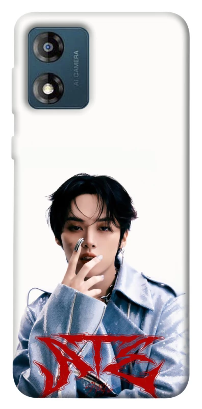Чехол на Motorola Moto E13 Lee Know - Stray Kids фото 1 из 1