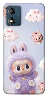 Чехол на Motorola Moto E13 Labubu & clouds фото 1 из 1