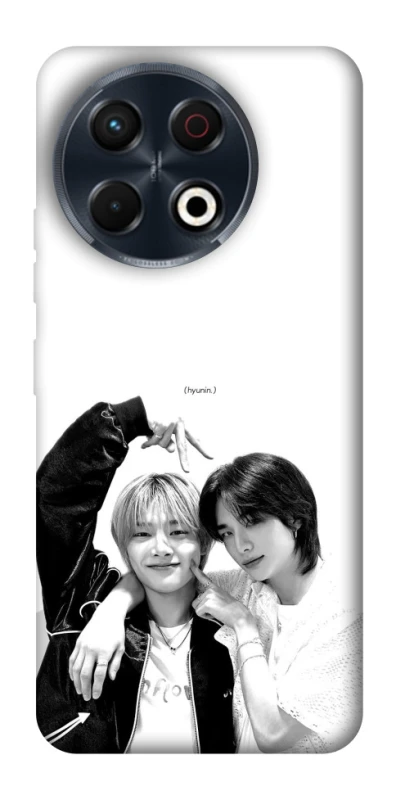 Чохол на TECNO Spark 30 Pro (KL7) HyunJin & Jeongin фото 1 з 1