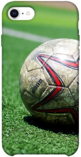 Чехол на Apple iPhone SE (2020) Мяч на газоне фото 1 из 1