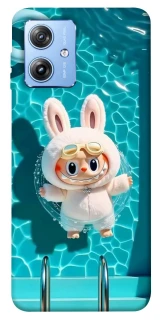 Чехол на Motorola Moto G84 Labubu in the pool ver.2 фото 1 из 1