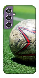 Чехол на Samsung Galaxy S23 FE Мяч на газоне фото 1 из 1