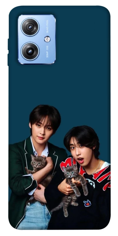 Чехол на Motorola Moto G84 Lee Know and Han - Stray Kids фото 1 из 1