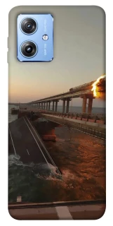 Чехол на Motorola Moto G84 Крымский мост устал фото 1 из 1