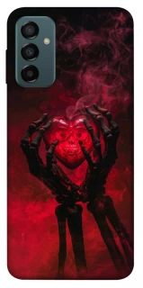 Чехол на Samsung Galaxy M13 4G Heart in the hands of a skeleton фото 1 из 1