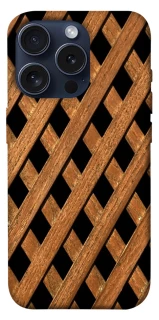 Чохол на Apple iPhone 15 Pro (6.1") Дерево на дачі фото 1 з 1