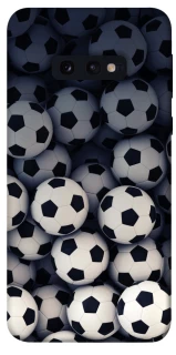 Чохол на Samsung Galaxy S10e Футбольні м'ячи фото 1 з 1