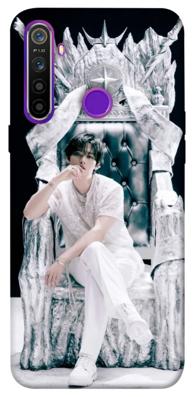 Чехол на Realme 5 Lee Know GIANT фото 1 из 1