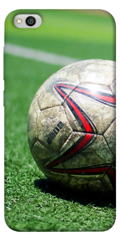 Чехол на Xiaomi Redmi 5A Мяч на газоне фото 1 из 1