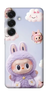 Чехол на Samsung Galaxy S26+ Labubu & clouds фото 1 из 1
