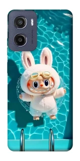 Чехол на Motorola Moto G05 Labubu in the pool ver.2 фото 1 из 1