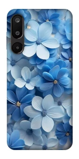 Чехол на Samsung Galaxy M16 5G Синие цветы фото 1 из 1