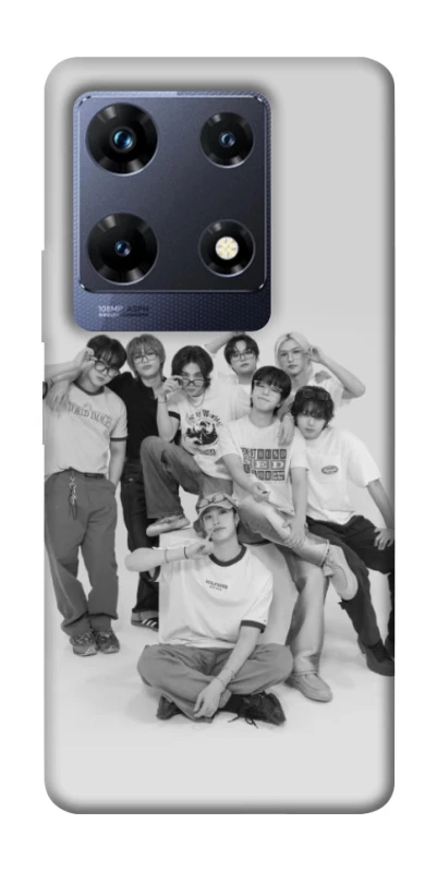 Чехол на Infinix Note 30 Pro Stray Kids All Around фото 1 из 1