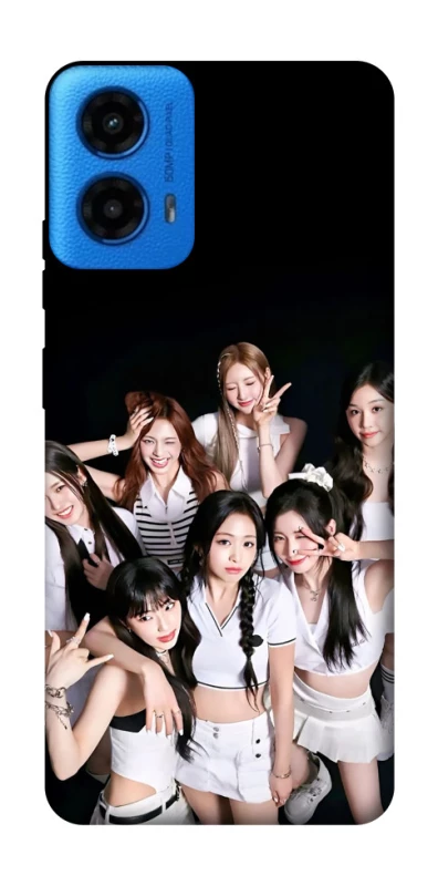 Чехол на Motorola Moto G45 BABYMONSTER фото 1 из 1