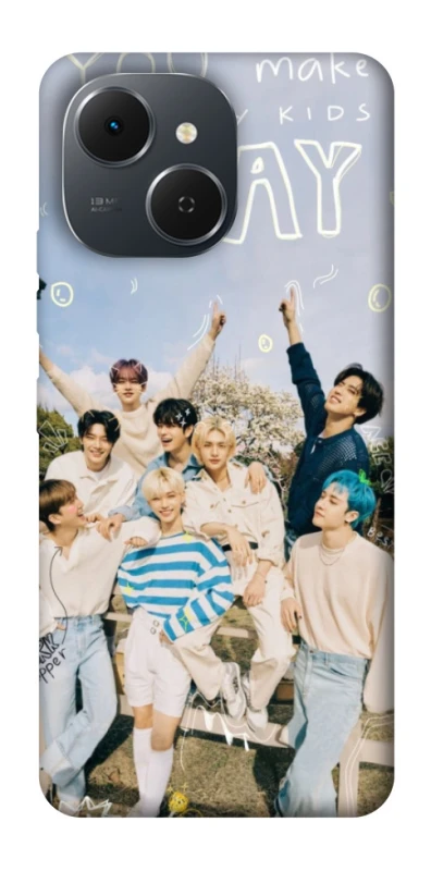 Чехол на TECNO Spark 40C Stray Kids One Team фото 1 из 1