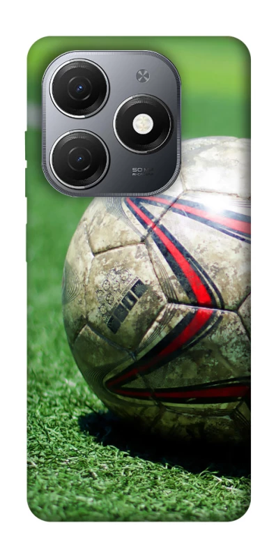 Чехол на TECNO Spark 20 Мяч на газоне фото 1 из 1