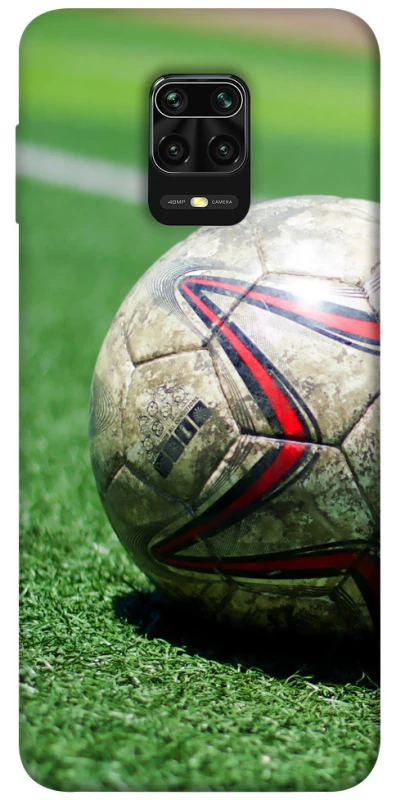 Чехол на Xiaomi Redmi Note 9s / Note 9 Pro / Note 9 Pro Max Мяч на газоне фото 1 из 1