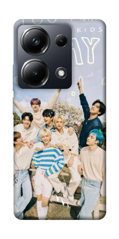 Чехол на Xiaomi Poco M6 Pro 4G Stray Kids One Team фото 1 из 1