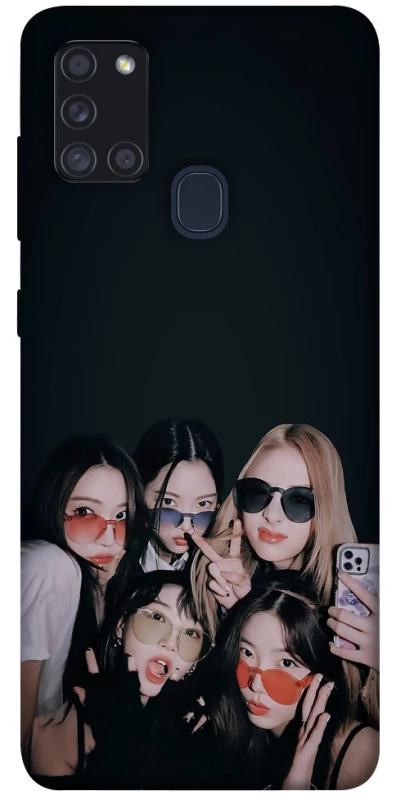 Чехол на Samsung Galaxy A21s LE SSERAFIM v3 фото 1 из 1