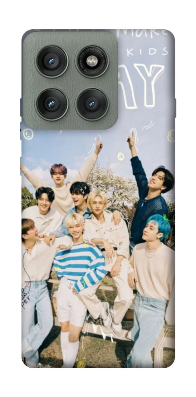 Чехол на Motorola Edge 60 Pro Stray Kids One Team фото 1 из 1