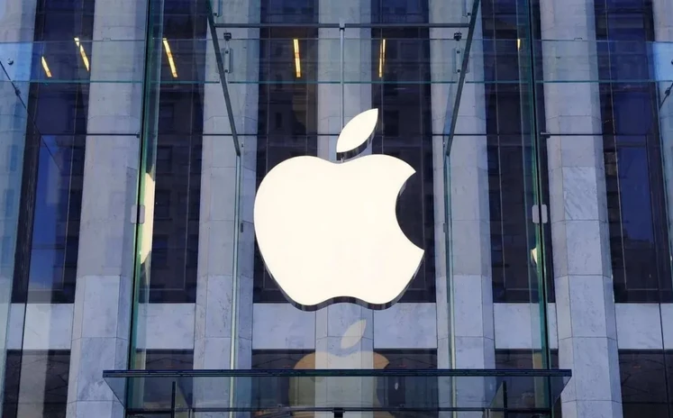 Apple Event 2025: всё о новых iPhone, AirPods и Apple Watch фото 1