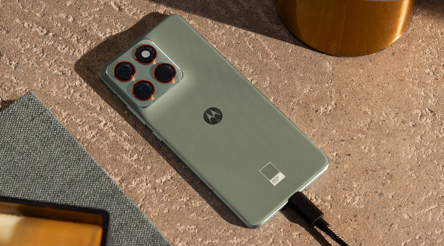 Motorola Edge 70: коли дизайн не жертвує продуктивністю фото 2