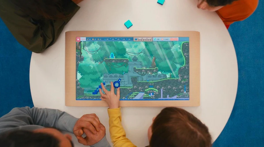 Новая консоль за $499 обещает вернуть семьи к настольным играм фото 1