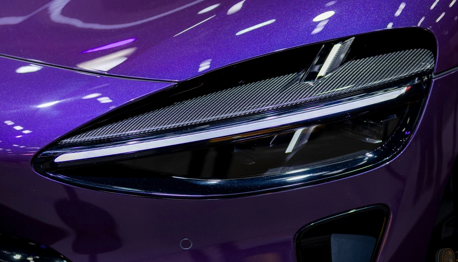 Xiaomi YU7 Max теперь в цвете, мимо которого трудно пройти: представлена версия Crystal Purple Edition на Frontalka фото 2 Xiaomi YU7 Max теперь в цвете, мимо которого трудно пройти: представлена версия Crystal Purple Edition фото 2