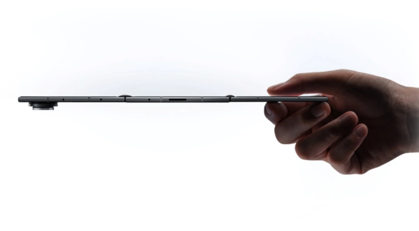 Samsung представила Galaxy Z TriFold: смартфон-планшет с двойным складыванием фото 2