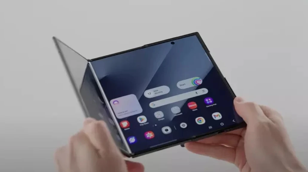 Ажиотаж в Корее: вторую партию Galaxy Z TriFold разобрали за 2 минуты на Frontalka фото 1 Ажиотаж в Корее: вторую партию Galaxy Z TriFold разобрали за 2 минуты фото 1