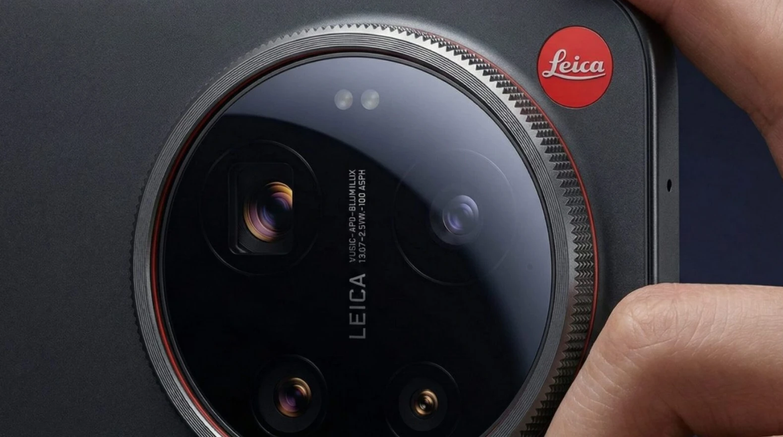 Конкурент iPhone 17 Pro Max від Xiaomi здивує фізичним кільцем зуму на Frontalka фото 1 Конкурент iPhone 17 Pro Max від Xiaomi здивує фізичним кільцем зуму фото 1