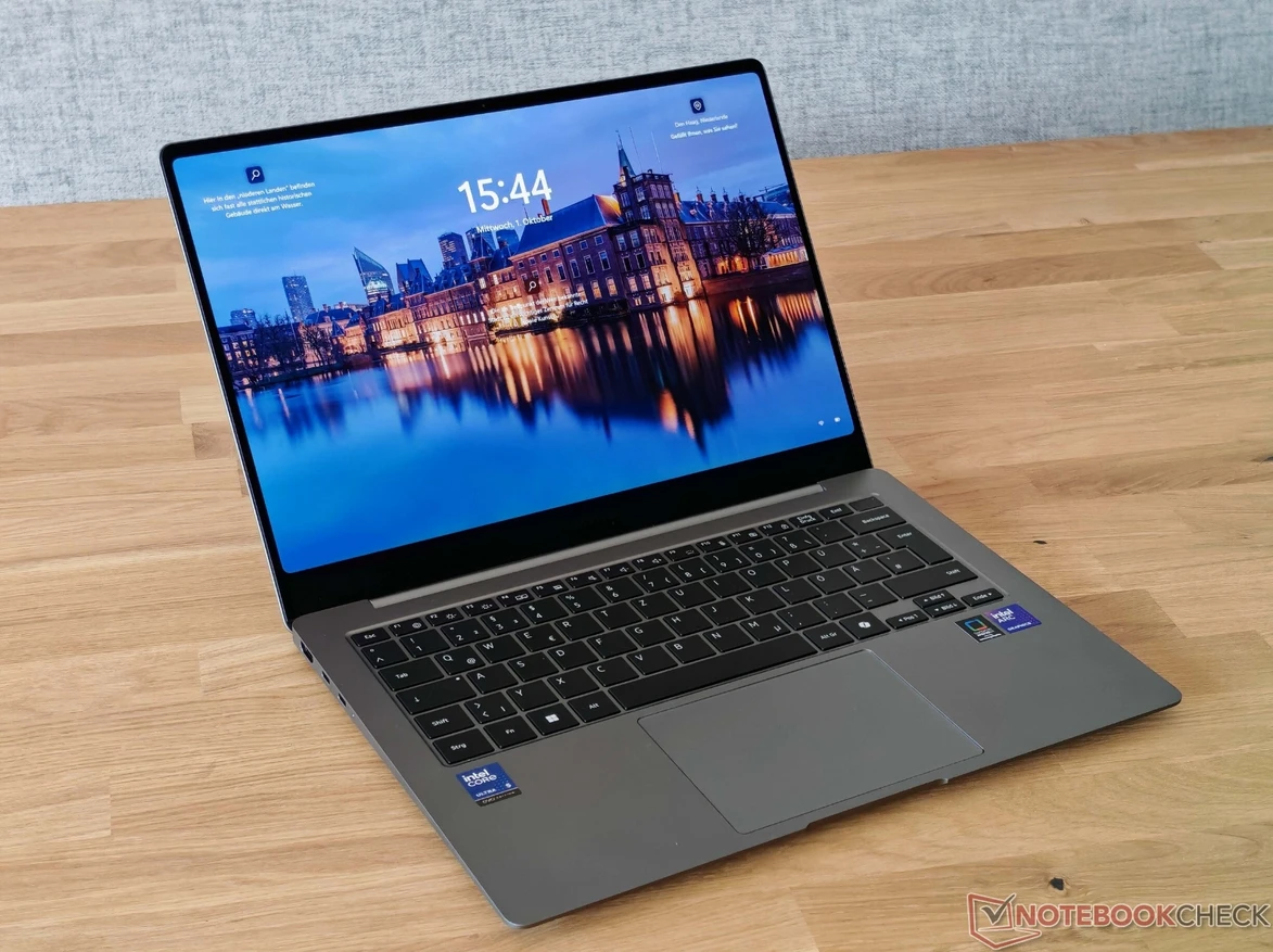 Galaxy Book 6 Pro Ultra – новый флагман Samsung для тех, кто работает на результат на Frontalka фото 2 Galaxy Book 6 Pro Ultra – новый флагман Samsung для тех, кто работает на результат фото 2