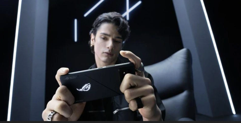 Чому ASUS більше не випускатиме смартфони: офіційна причина фото 1