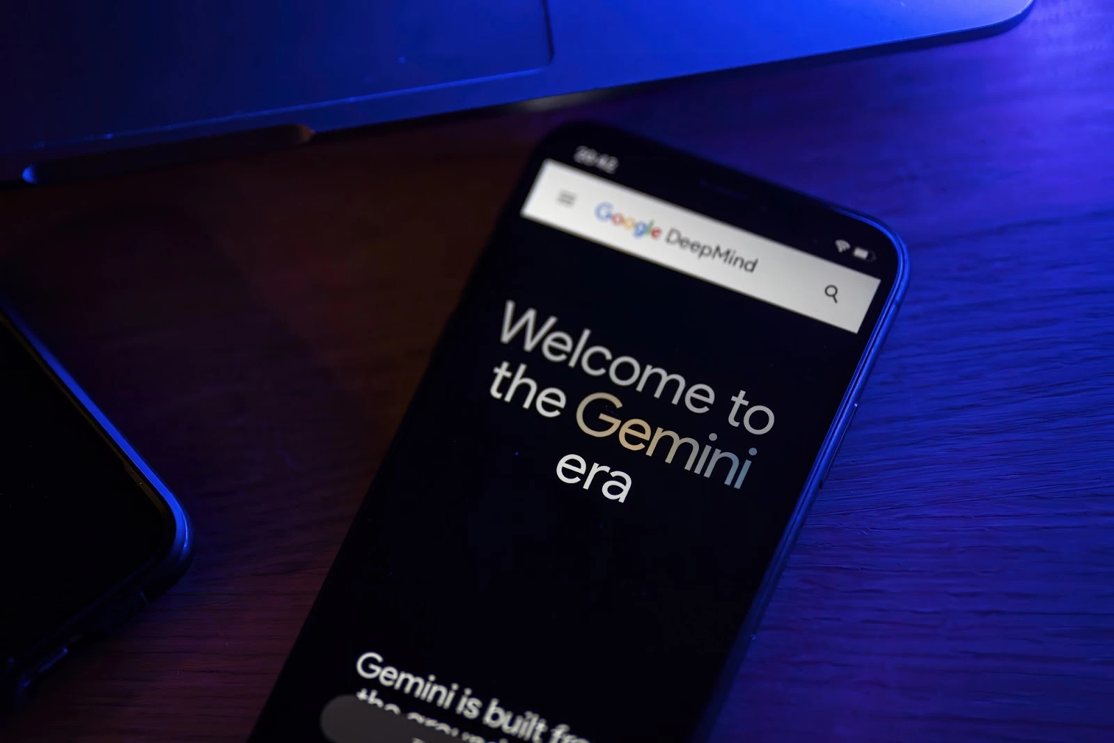 Google переименовывает AI-чат-бота Bard в Gemini фото 2