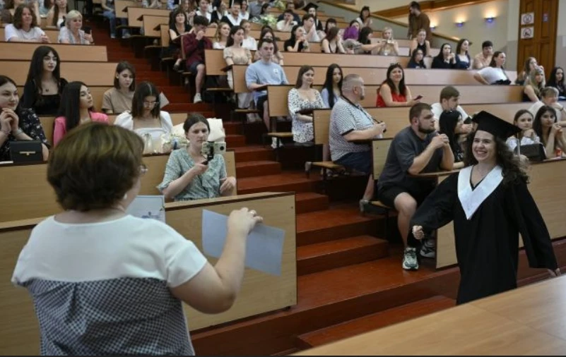 Диплом під загрозою через ІІ? В Україні посилюють правила для студентів та фахівців фото 1