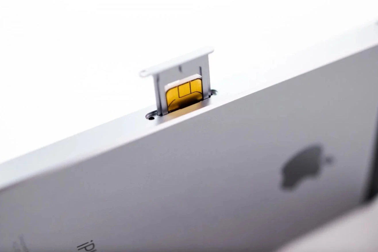 Apple готує революцію: iPhone 18 може повністю перейти на eSIM фото 1