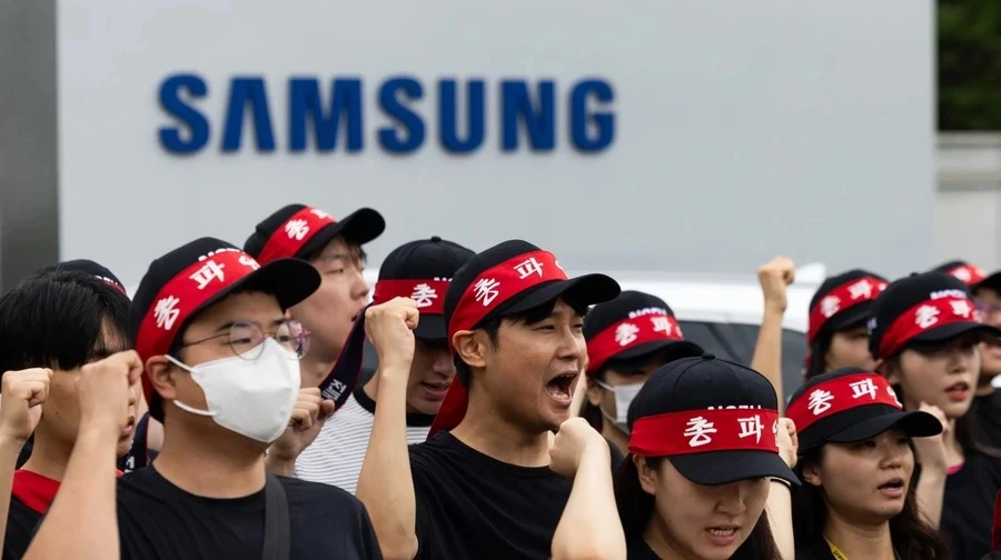 Конфлікт через зарплати: Samsung ризикує втратити мільярди фото 1