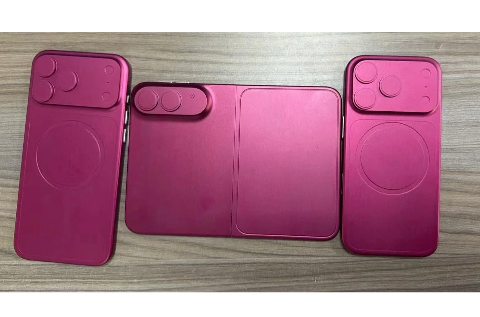 Перший складаний iPhone може отримати назву iPhone Duo та ціну від $2000 фото 2