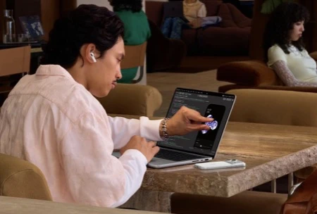 Теперь можно трогать: Apple представила сенсорный MacBook Pro фото 2
