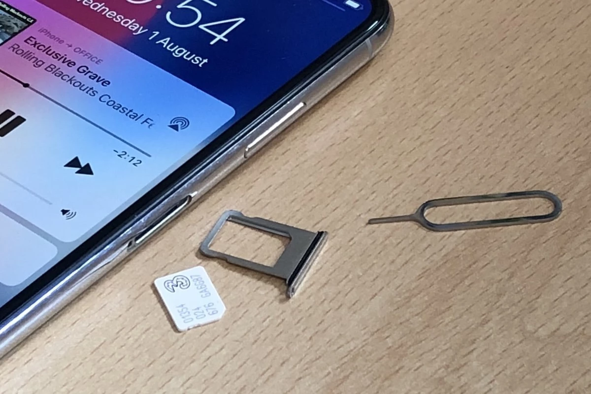 Нужна ли в iPhone вторая SIM-карта? фото 1